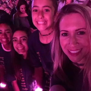 Meet your Posher, April